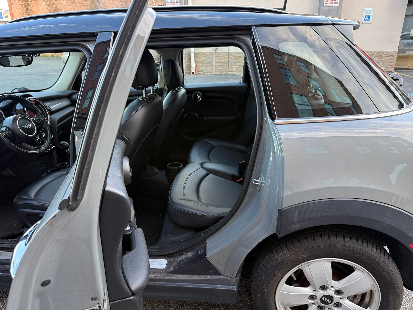 2018 MINI Cooper Base - Photo 9